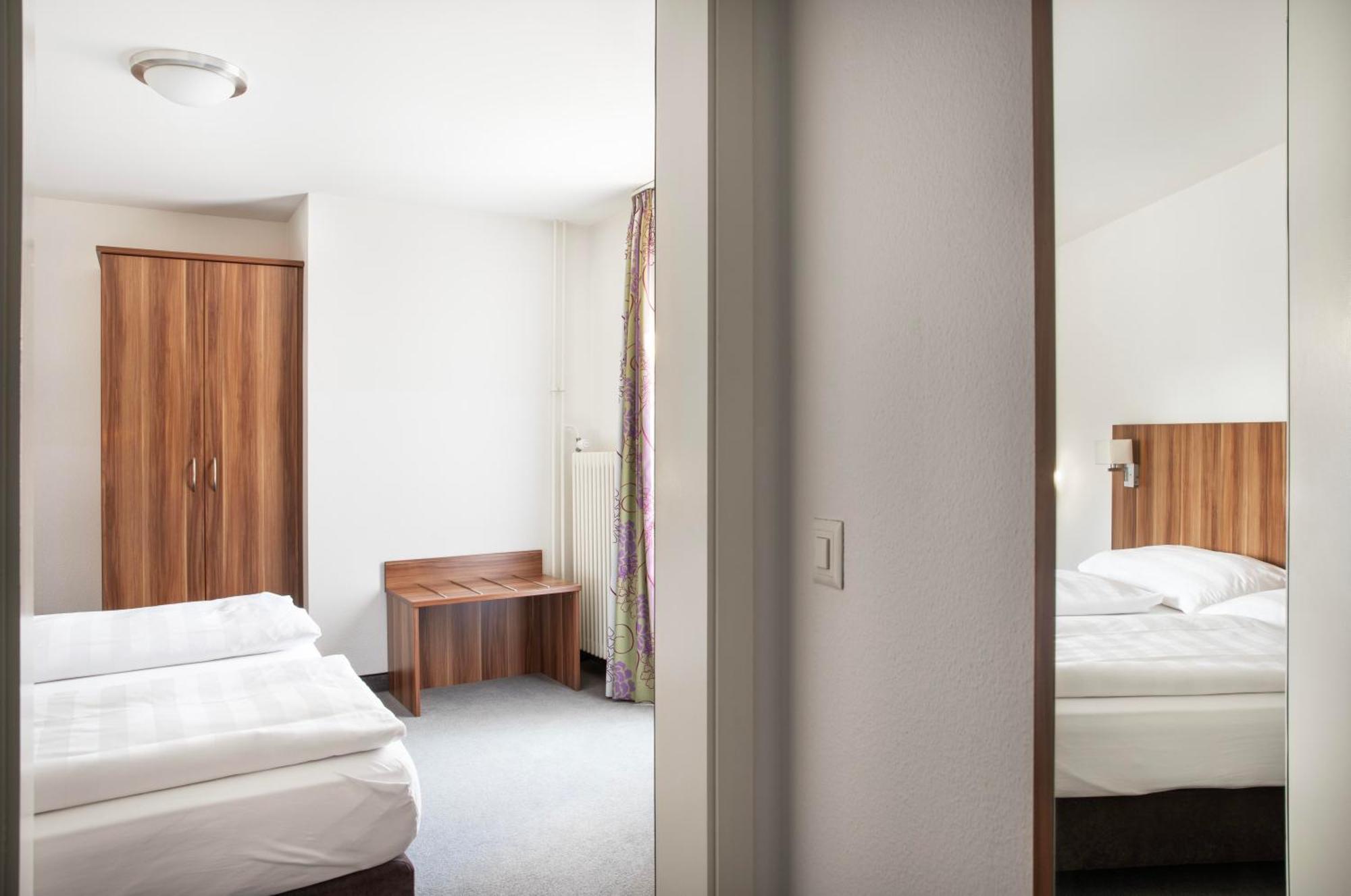 Hotel Restaurant Resslirytti Basel Eksteriør bilde