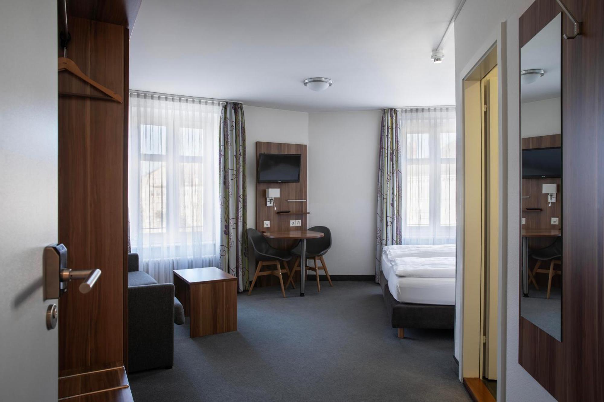 Hotel Restaurant Resslirytti Basel Eksteriør bilde