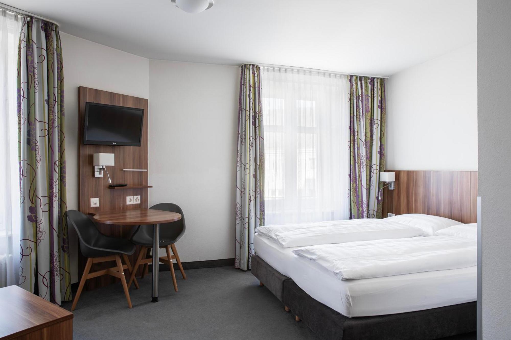 Hotel Restaurant Resslirytti Basel Eksteriør bilde