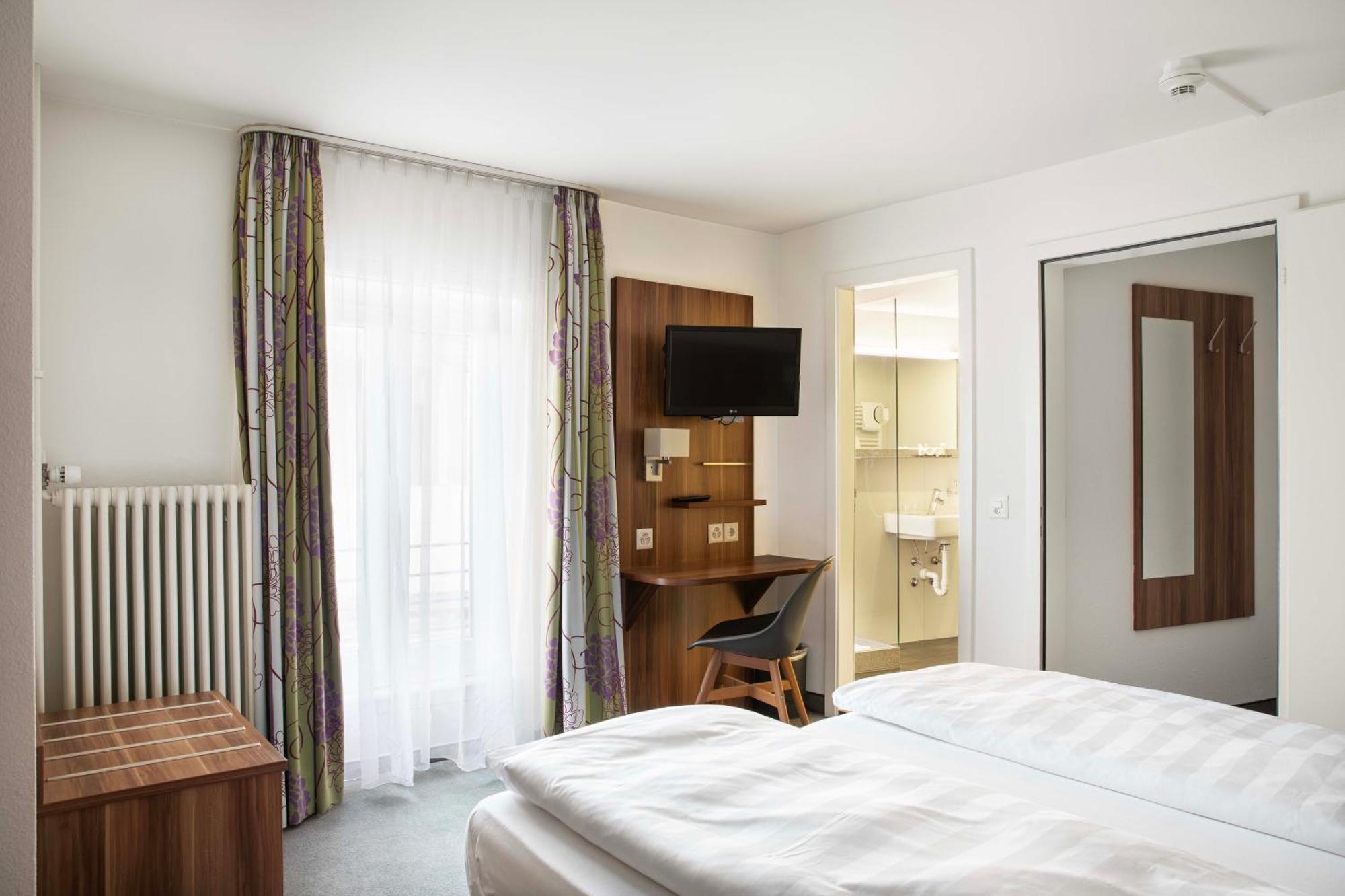 Hotel Restaurant Resslirytti Basel Eksteriør bilde